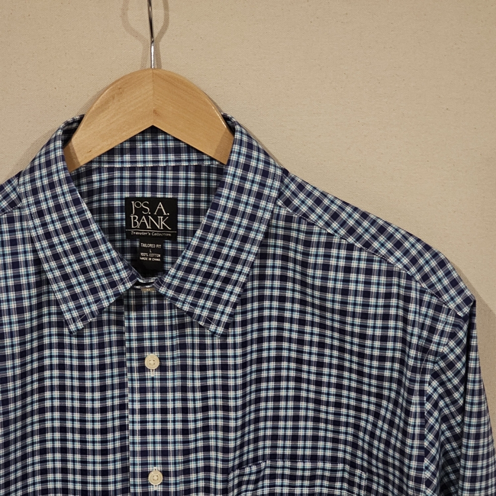 Joseph A. Bank Traveler's Collection Button Down L